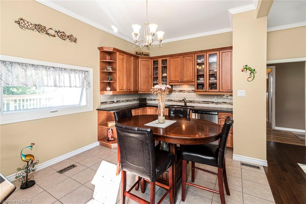 1545 Brock Road, Flamborough, ON - Indoor Photo Showing Dining Room
