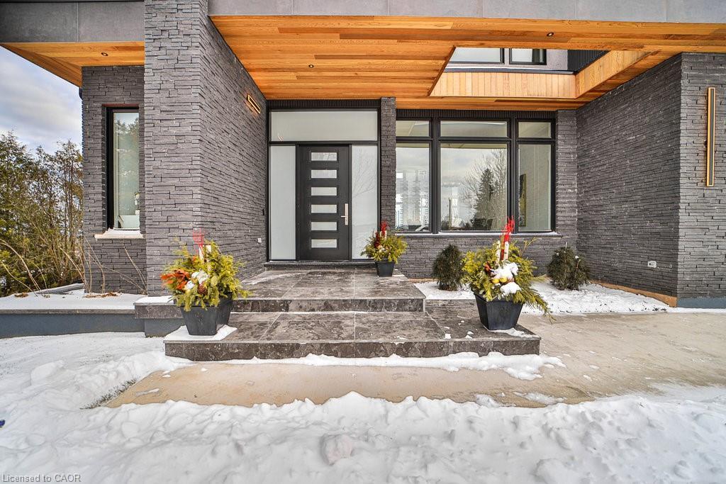 2284 Sideroad 1, Burlington, ON - Outdoor