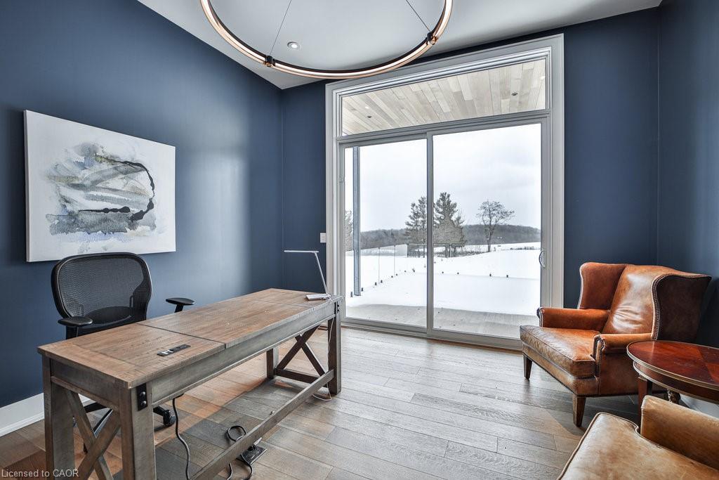 2284 Sideroad 1, Burlington, ON - Indoor Photo Showing Office