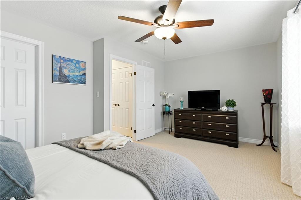 24-377 Glancaster Road, Hamilton, ON - Indoor Photo Showing Bedroom