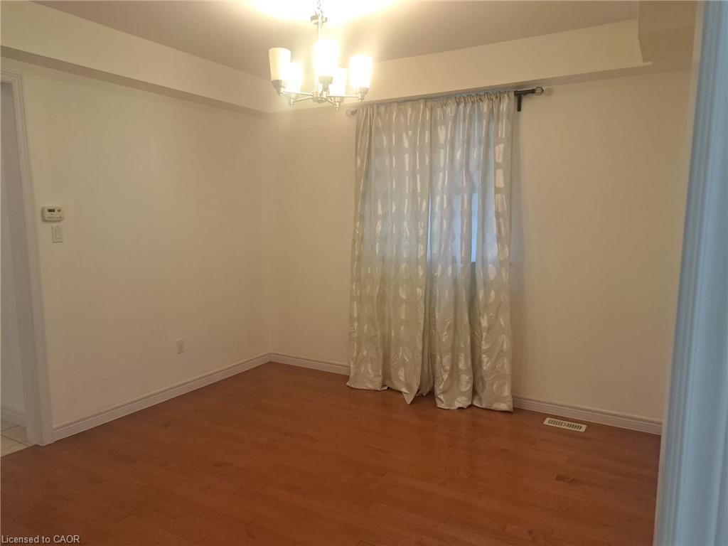 39 Matteo Trail, Hamilton, ON - Indoor Photo Showing Other Room