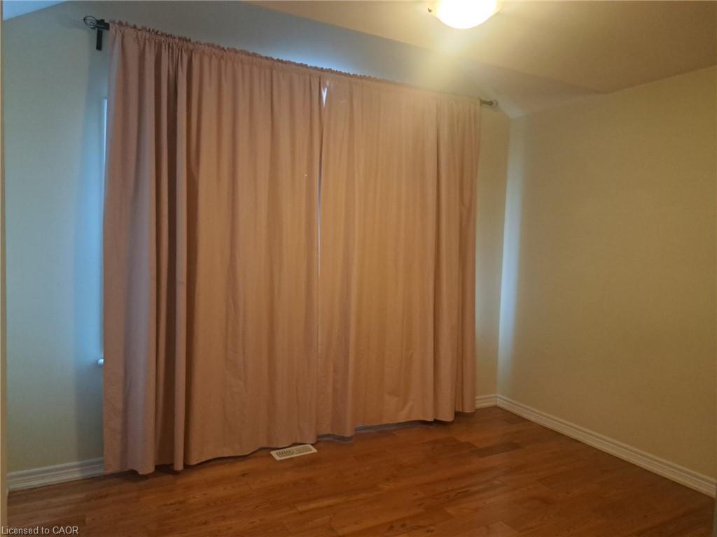 39 Matteo Trail, Hamilton, ON - Indoor Photo Showing Other Room