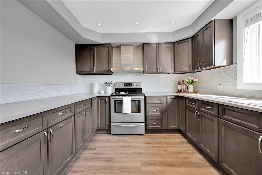 1216 Sheffield Road, Flamborough, ON - Indoor Photo Showing Kitchen