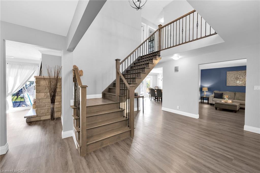 1216 Sheffield Road, Flamborough, ON - Indoor Photo Showing Other Room