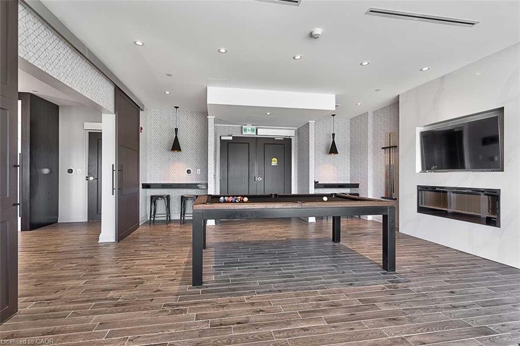 121-102 Grovewood Common, Oakville, ON - Indoor Photo Showing Other Room