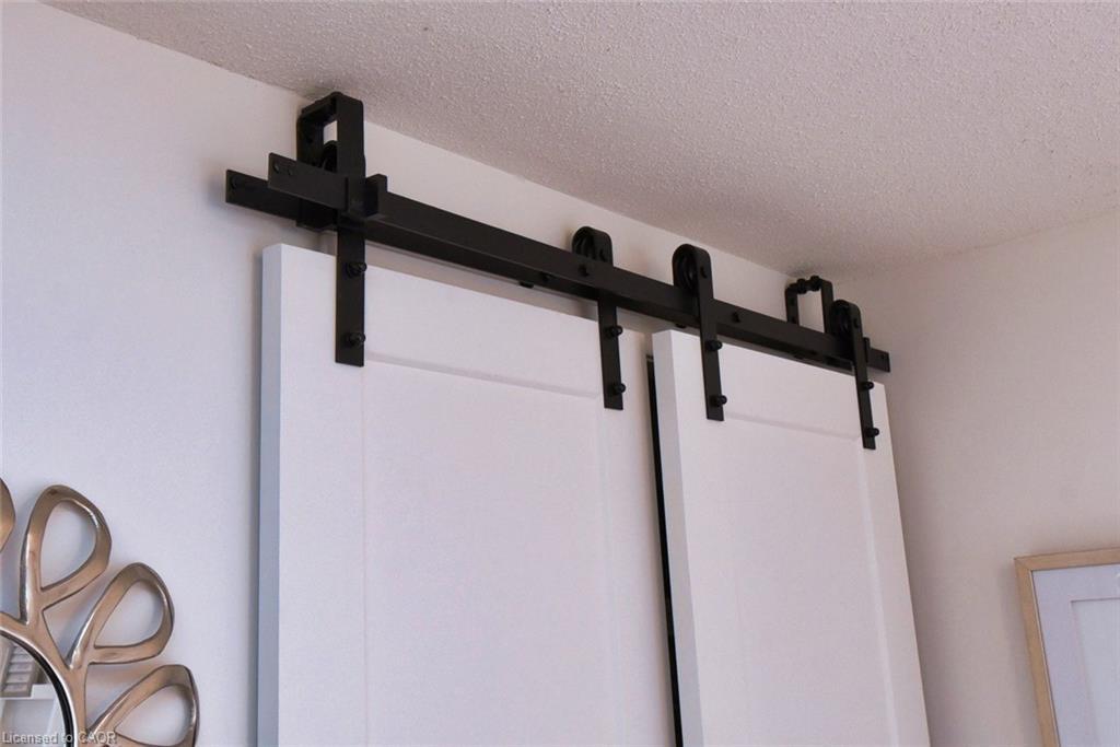 14 Basin Crescent, Hamilton, ON - Indoor Photo Showing Other Room