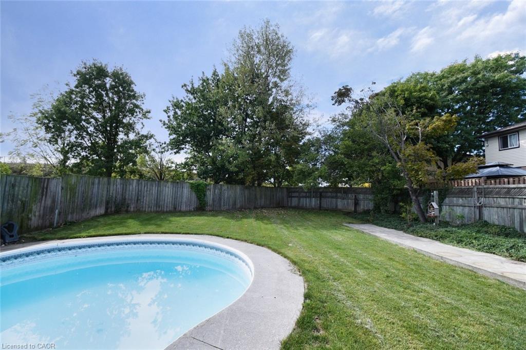 14 Basin Crescent, Hamilton, ON - Outdoor With Backyard