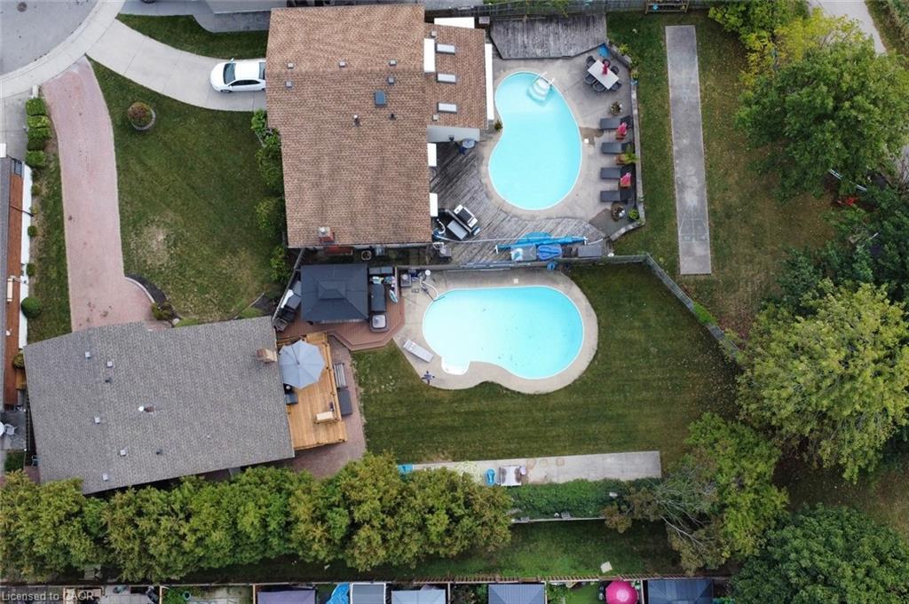 14 Basin Crescent, Hamilton, ON - Outdoor