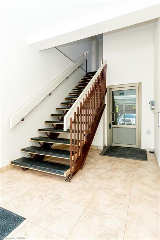 135 Rebecca Street, Hamilton, ON