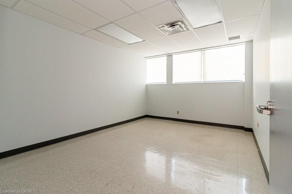 135 Rebecca Street, Hamilton, ON