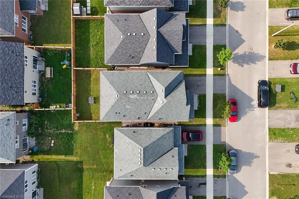 11 Honey Comb Trail, Welland, ON -