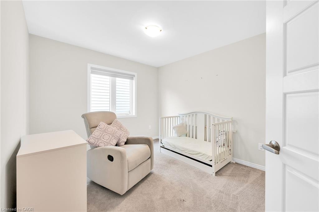 11 Honey Comb Trail, Welland, ON - Indoor