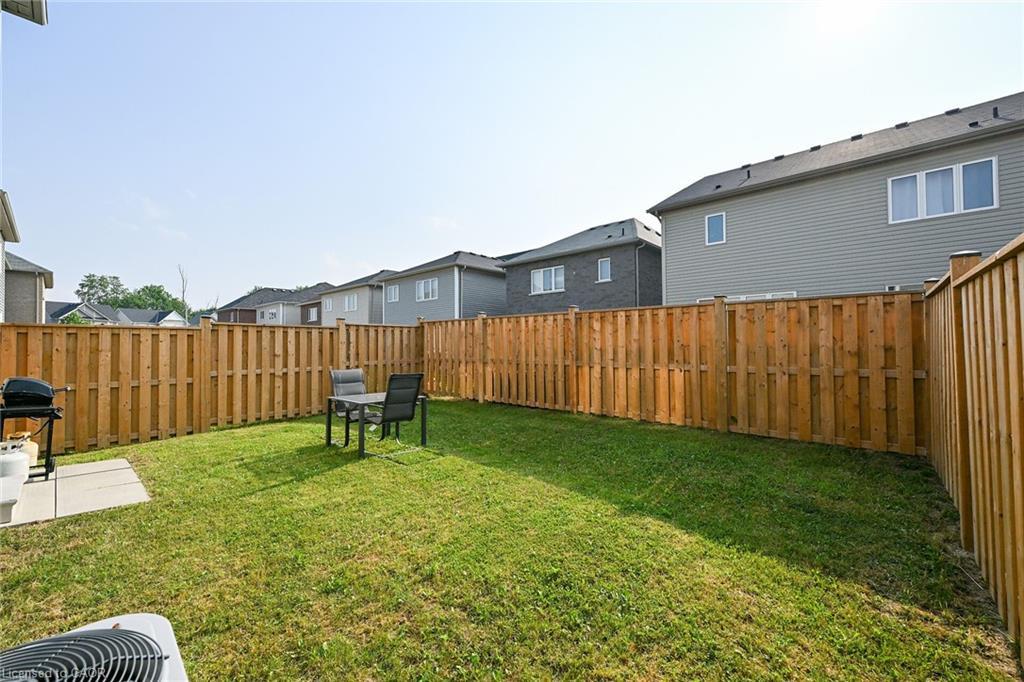 11 Honey Comb Trail, Welland, ON - Outdoor