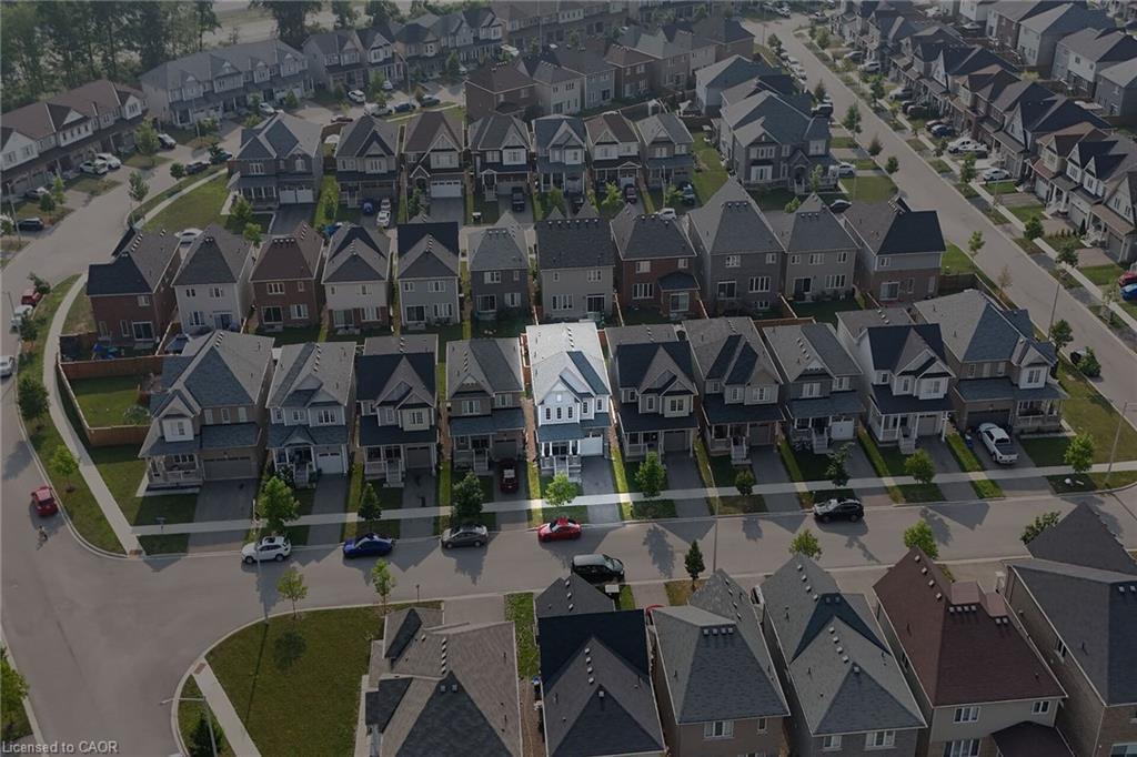 11 Honey Comb Trail, Welland, ON - With View