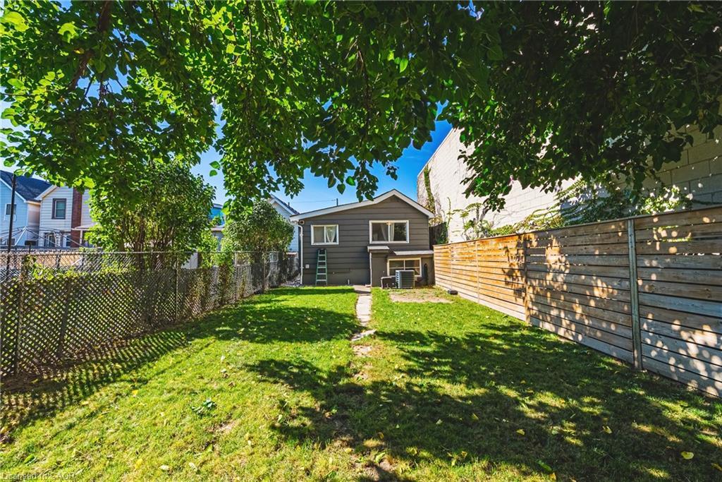 24 Rowanwood Street, Hamilton, ON - Outdoor