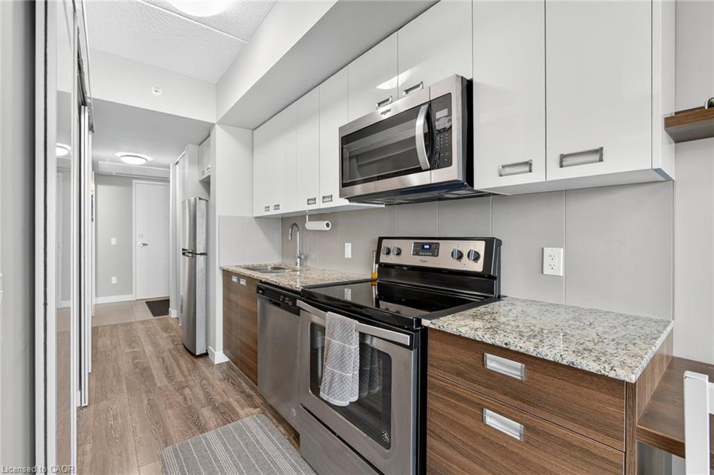 406-308 Lester Street, Waterloo, ON - Indoor Photo Showing Kitchen With Stainless Steel Kitchen With Upgraded Kitchen