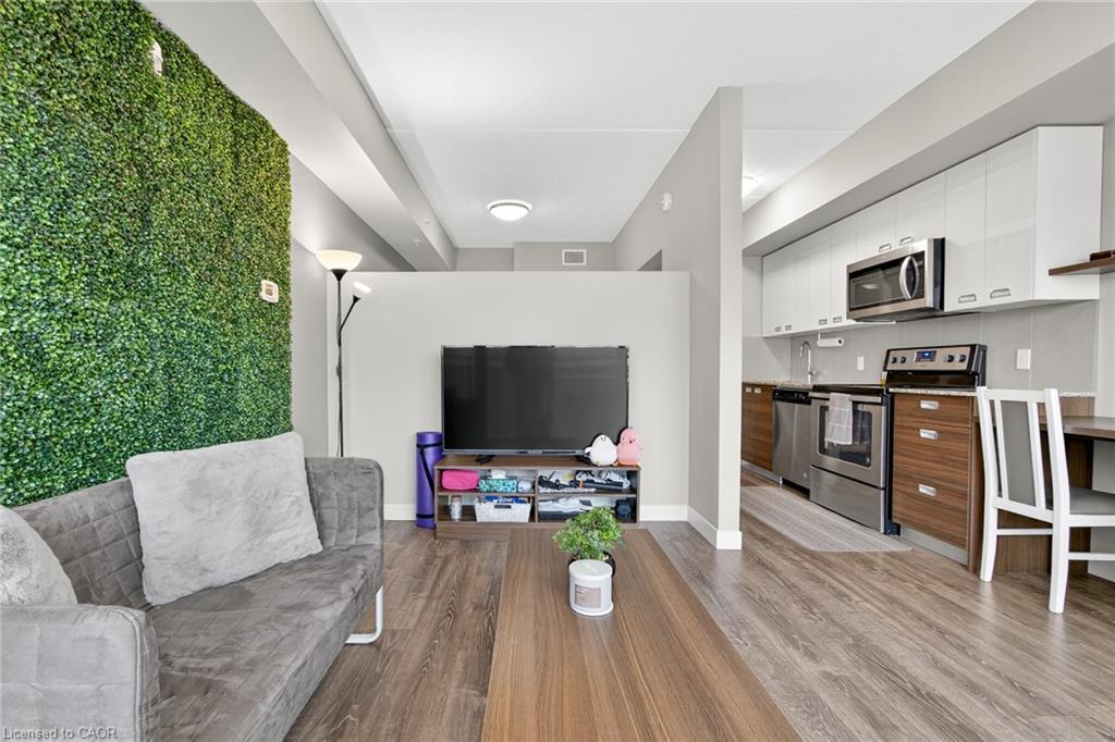 406-308 Lester Street, Waterloo, ON - Indoor
