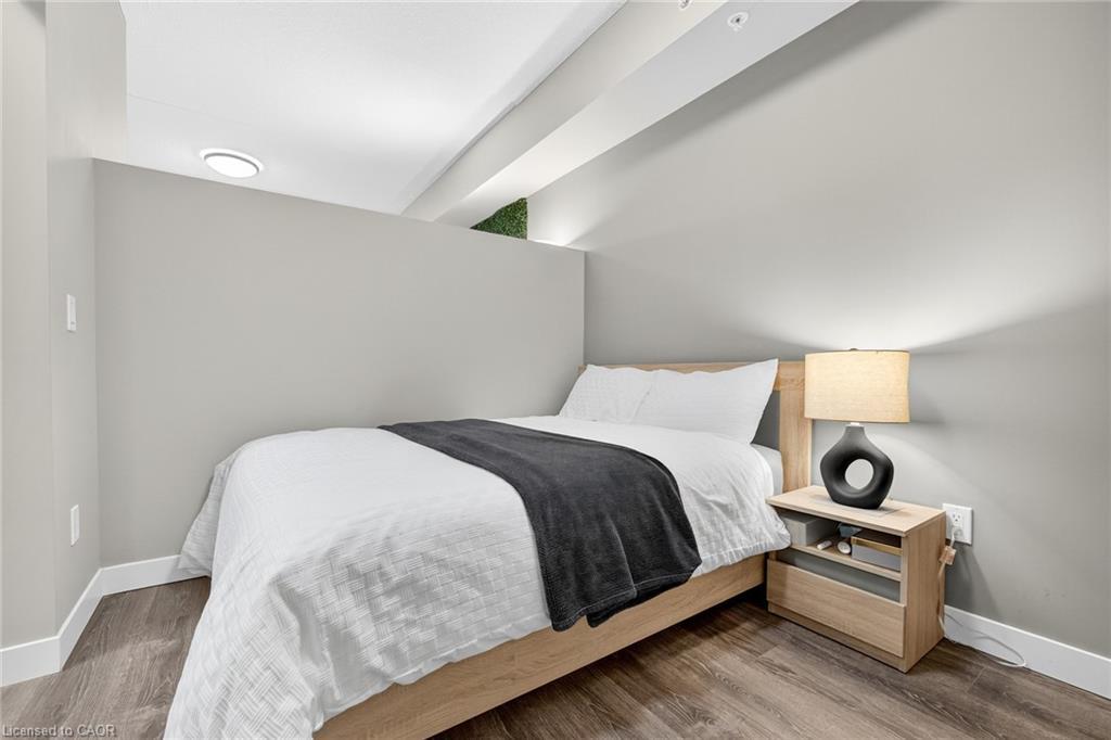 406-308 Lester Street, Waterloo, ON - Indoor Photo Showing Bedroom