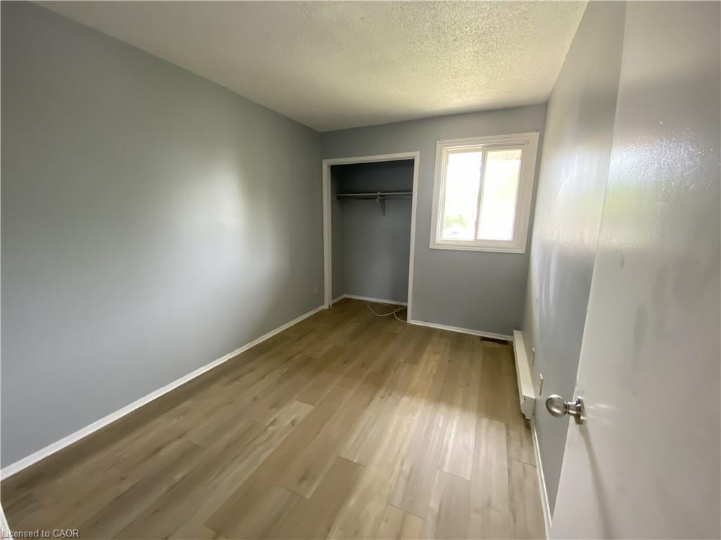 264-100 Brownleigh Avenue, Niagara Falls, ON - Indoor Photo Showing Other Room