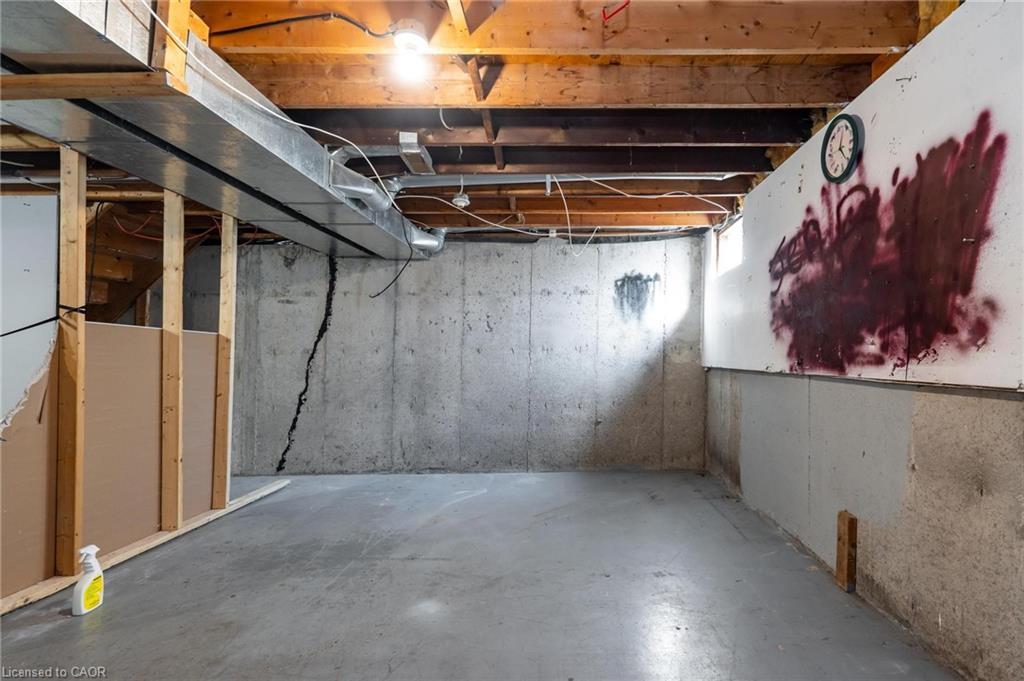 264-100 Brownleigh Avenue, Niagara Falls, ON - Indoor Photo Showing Basement