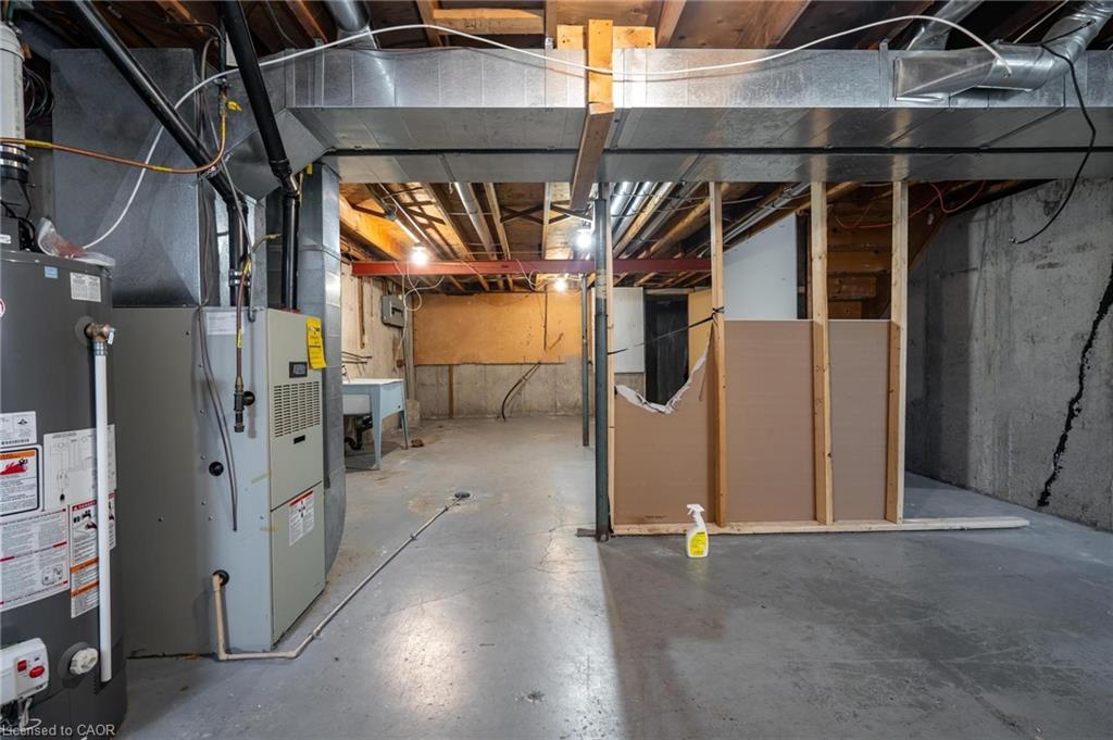 264-100 Brownleigh Avenue, Niagara Falls, ON - Indoor Photo Showing Basement