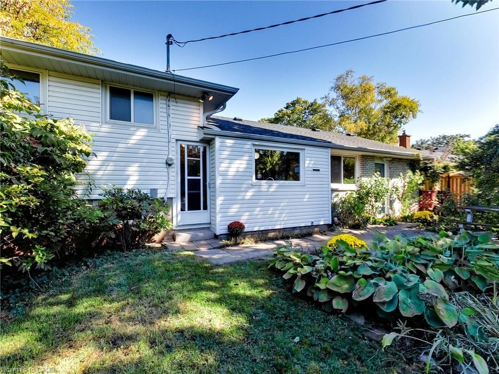 558 Parkside Crescent, Burlington, ON - Outdoor