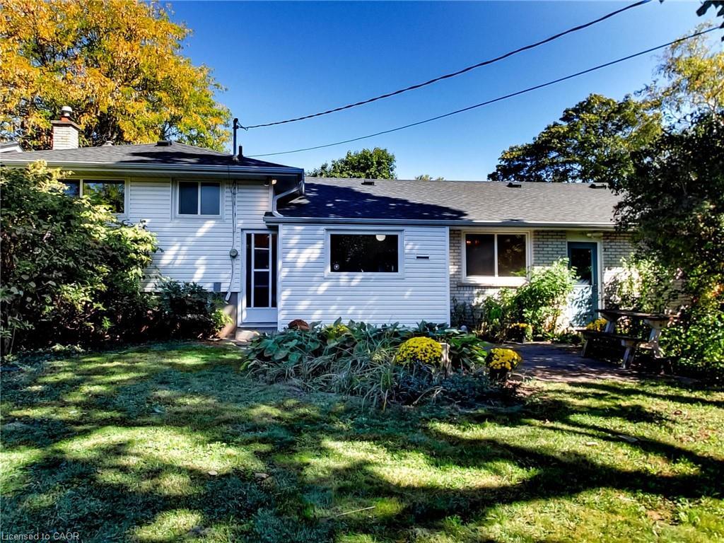558 Parkside Crescent, Burlington, ON - Outdoor
