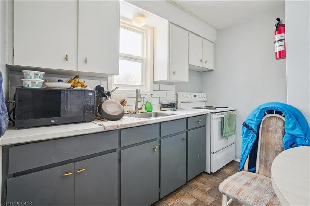 63 Pelham Road, St. Catharines, ON