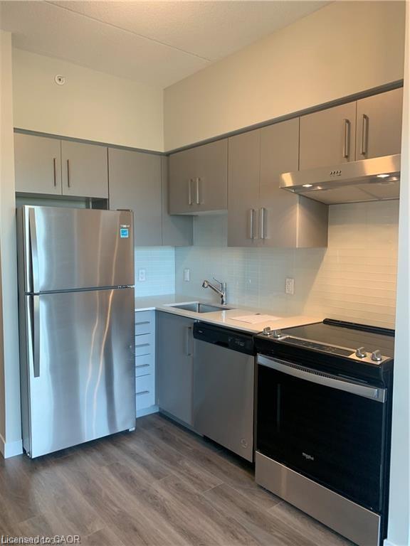1403-15 Queen Street, Hamilton, ON - Indoor Photo Showing Kitchen