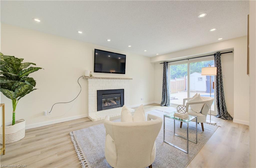 243 Highview Drive, Kitchener, ON - Indoor Photo Showing Living Room With Fireplace