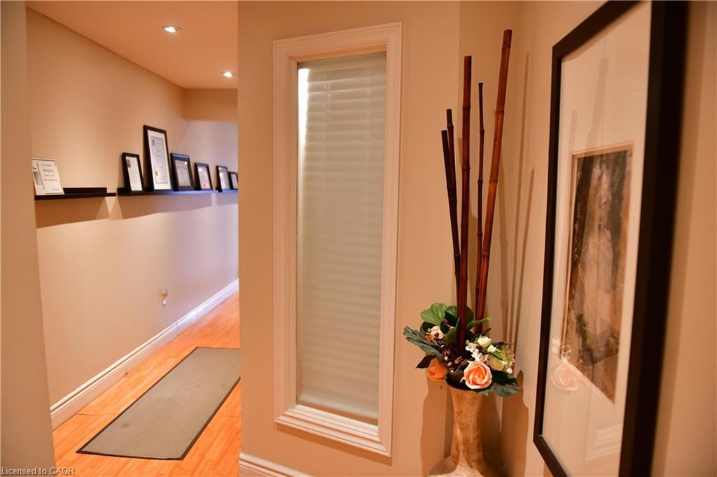 265 Queen Street S, Mississauga, ON