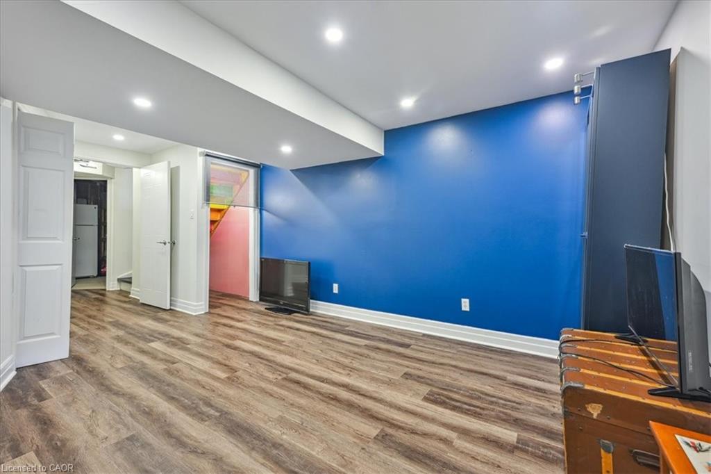 2-2920 Headon Forest Drive, Burlington, ON - Indoor Photo Showing Other Room