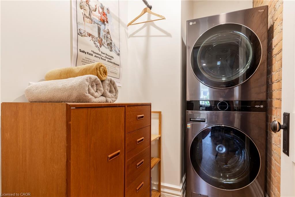 467 King William Street, Hamilton, ON - Indoor Photo Showing Laundry Room