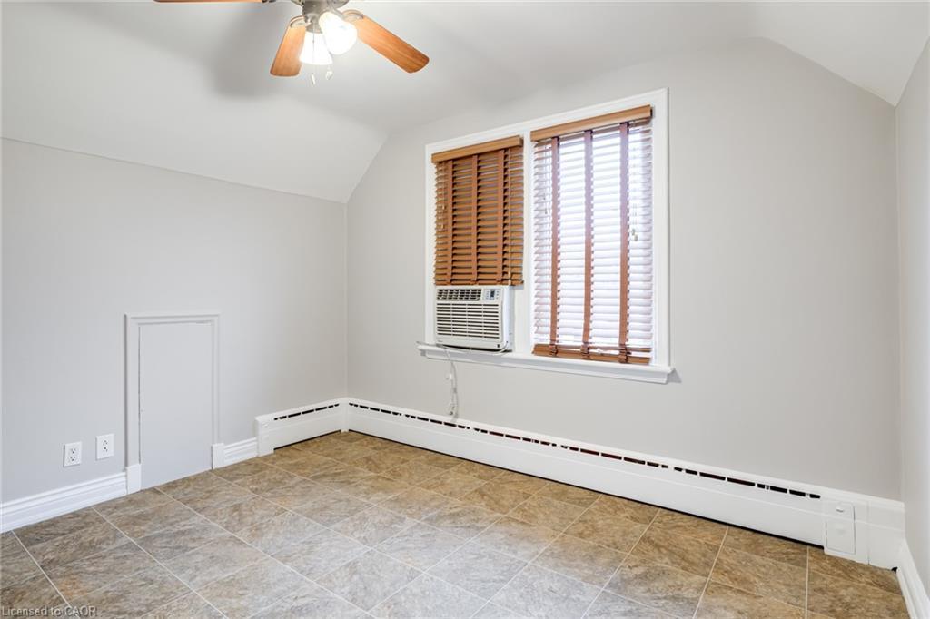 15 Empress Avenue, Hamilton, ON