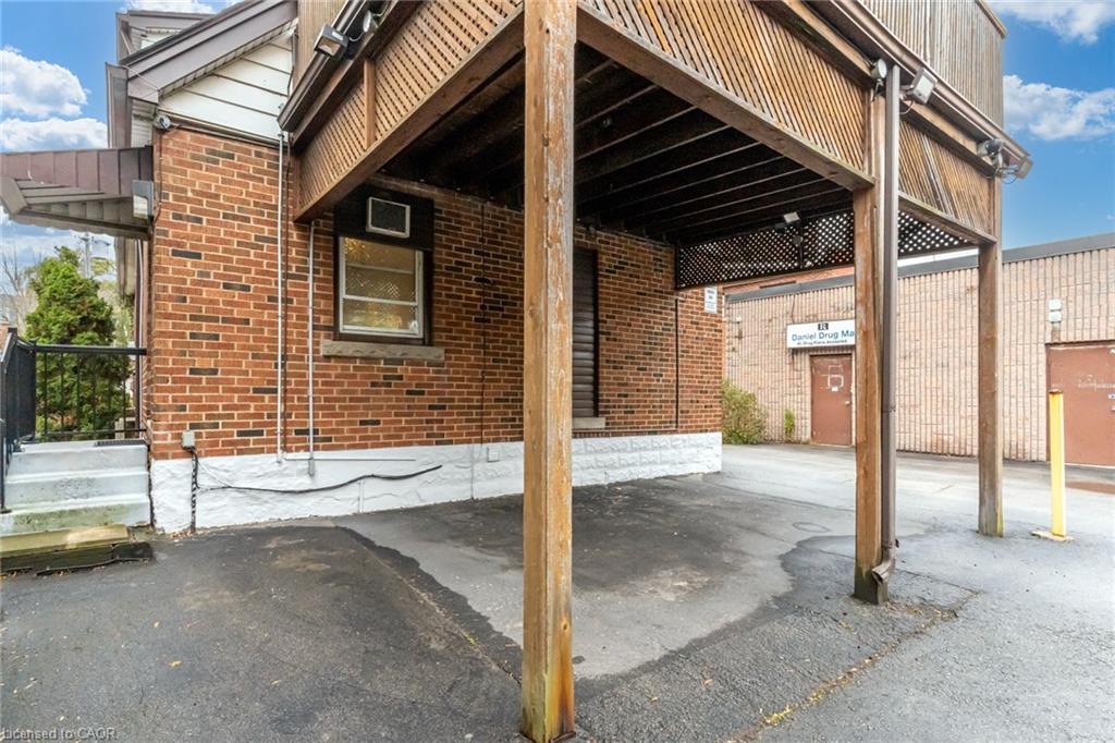 15 Empress Avenue, Hamilton, ON