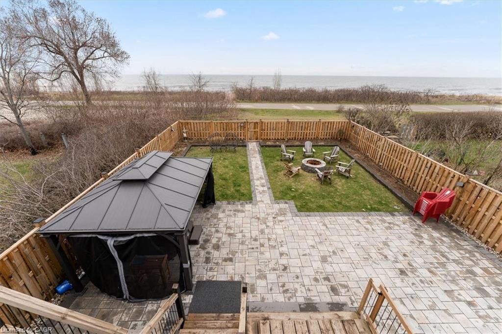 1019 Beach Boulevard, Hamilton, ON - Outdoor