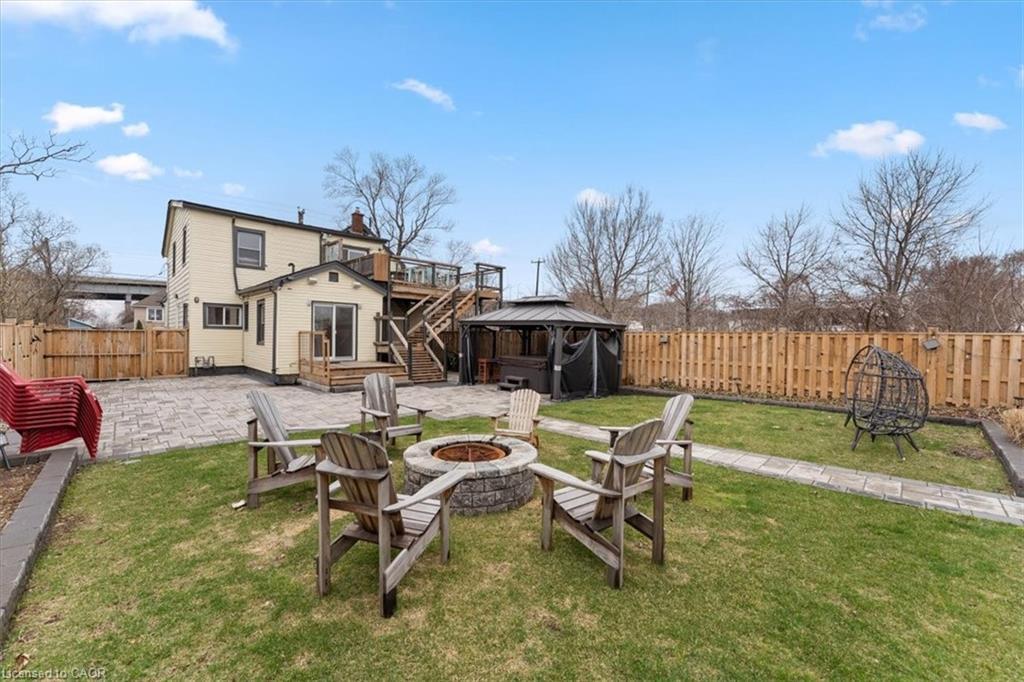 1019 Beach Boulevard, Hamilton, ON - Outdoor With Backyard