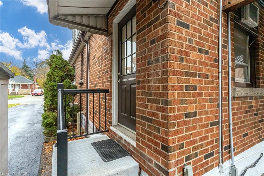 15 Empress Avenue, Hamilton, ON