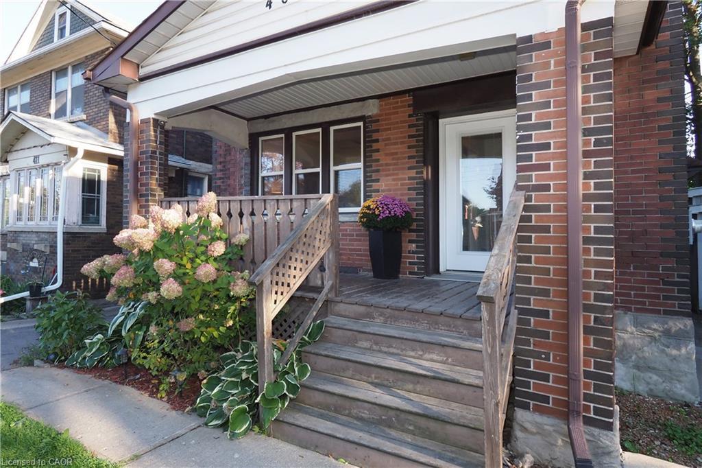 409 Wellington Street N, Kitchener, ON - Outdoor With Deck Patio Veranda With Facade