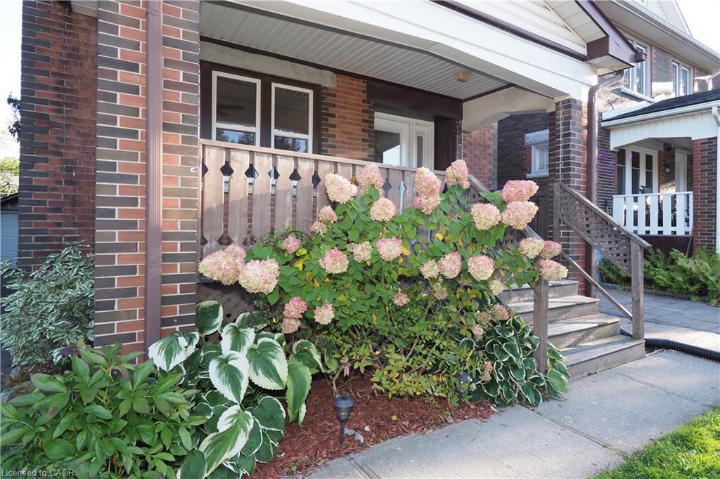 409 Wellington Street N, Kitchener, ON - Outdoor