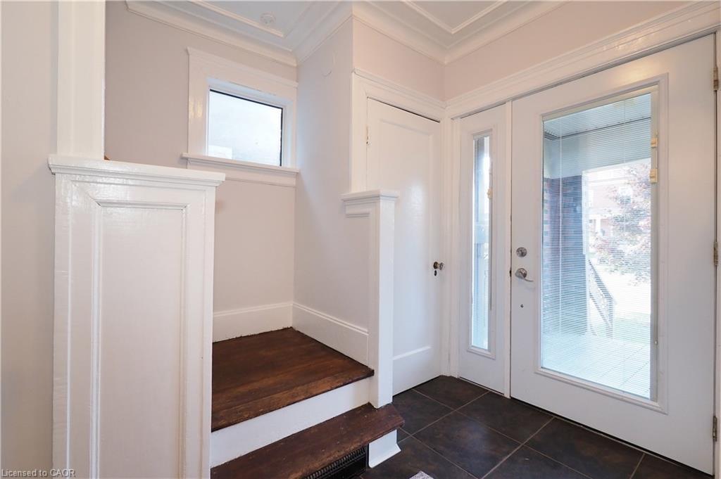 409 Wellington Street N, Kitchener, ON - Indoor Photo Showing Other Room