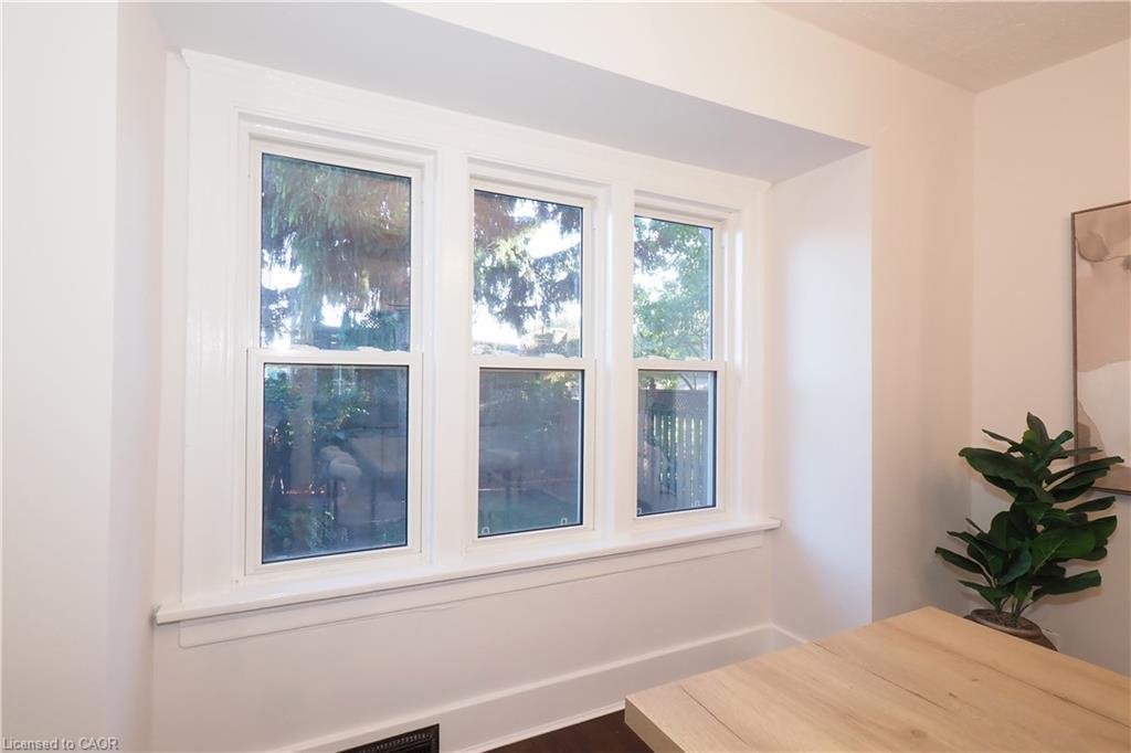 409 Wellington Street N, Kitchener, ON - Indoor Photo Showing Other Room