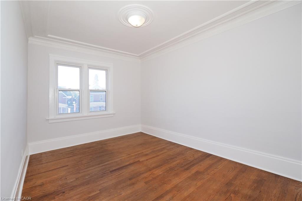 409 Wellington Street N, Kitchener, ON - Indoor Photo Showing Other Room