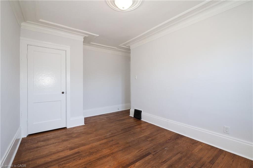 409 Wellington Street N, Kitchener, ON - Indoor Photo Showing Other Room