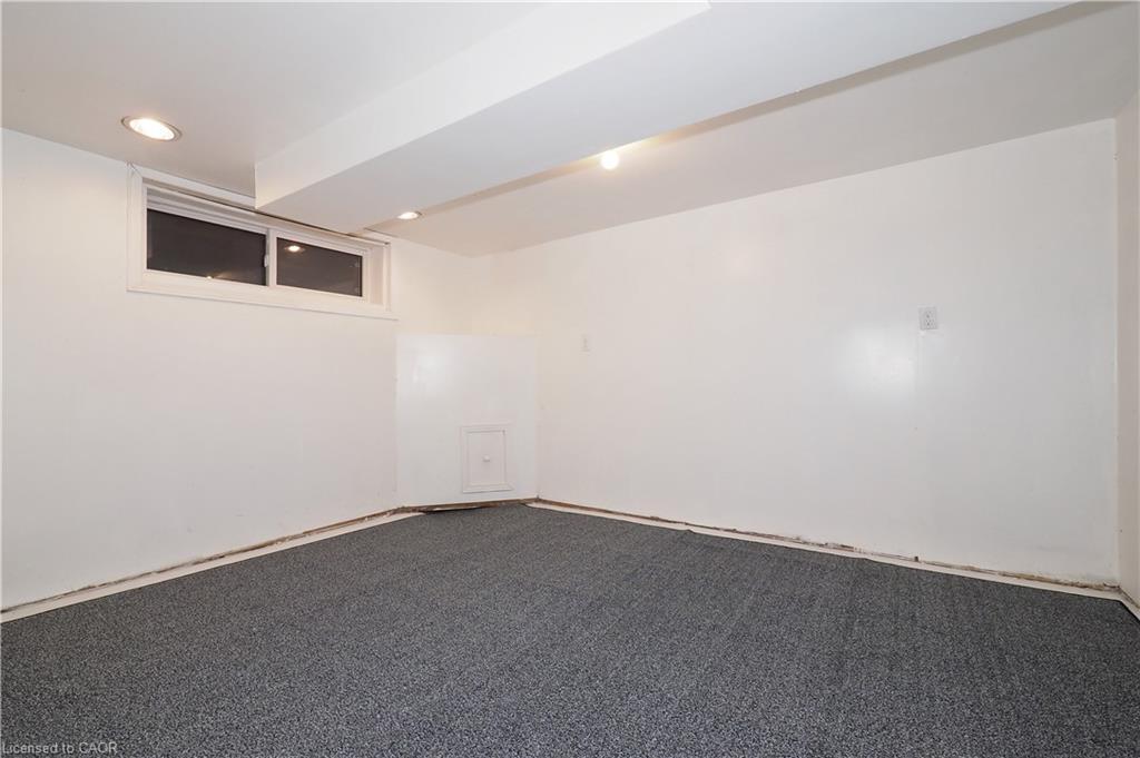 409 Wellington Street N, Kitchener, ON - Indoor Photo Showing Other Room