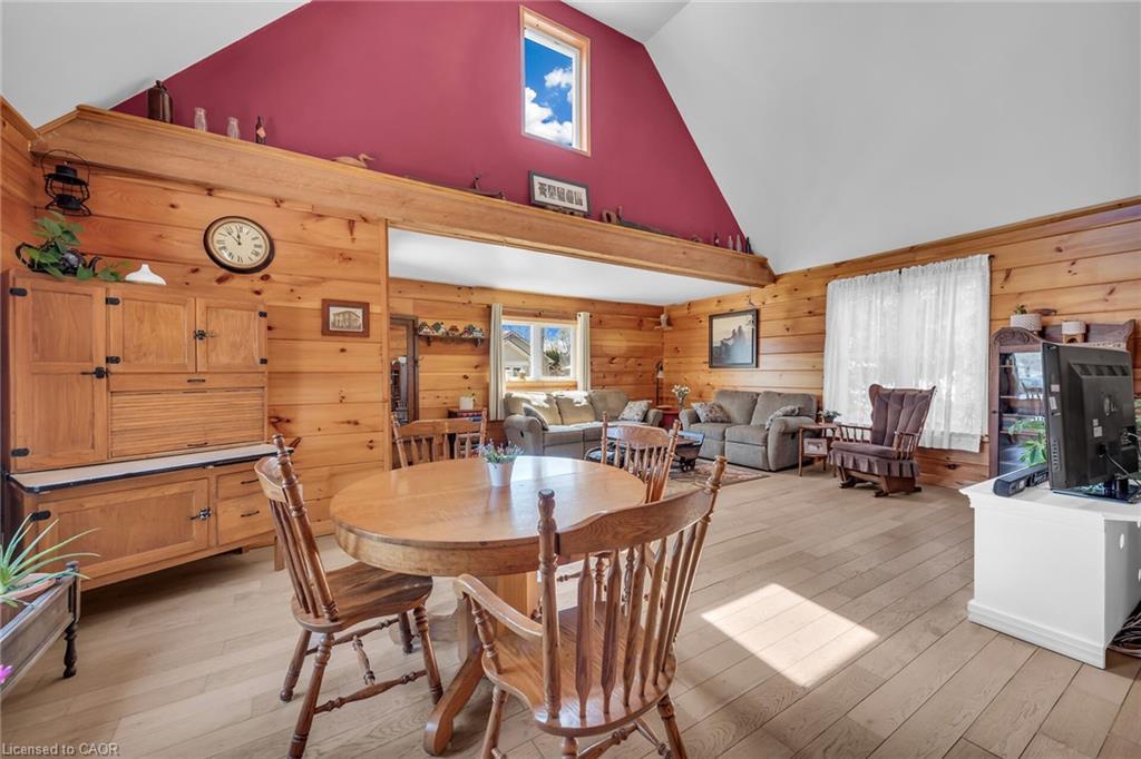 109 Mcnab Street E, Port Dover, ON - Indoor Photo Showing Dining Room