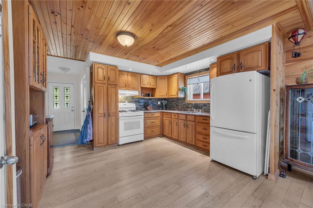 109 Mcnab Street E, Port Dover, ON - Indoor Photo Showing Kitchen