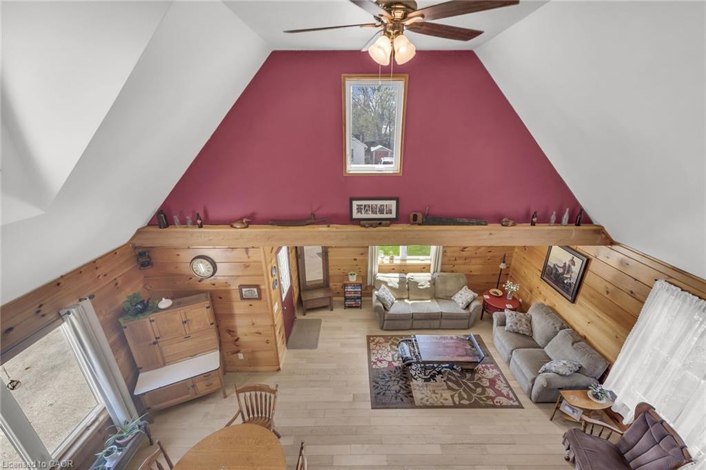 109 Mcnab Street E, Port Dover, ON - Indoor Photo Showing Other Room