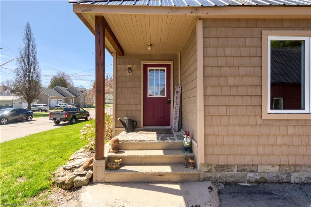 109 Mcnab Street E, Port Dover, ON - Outdoor With Exterior