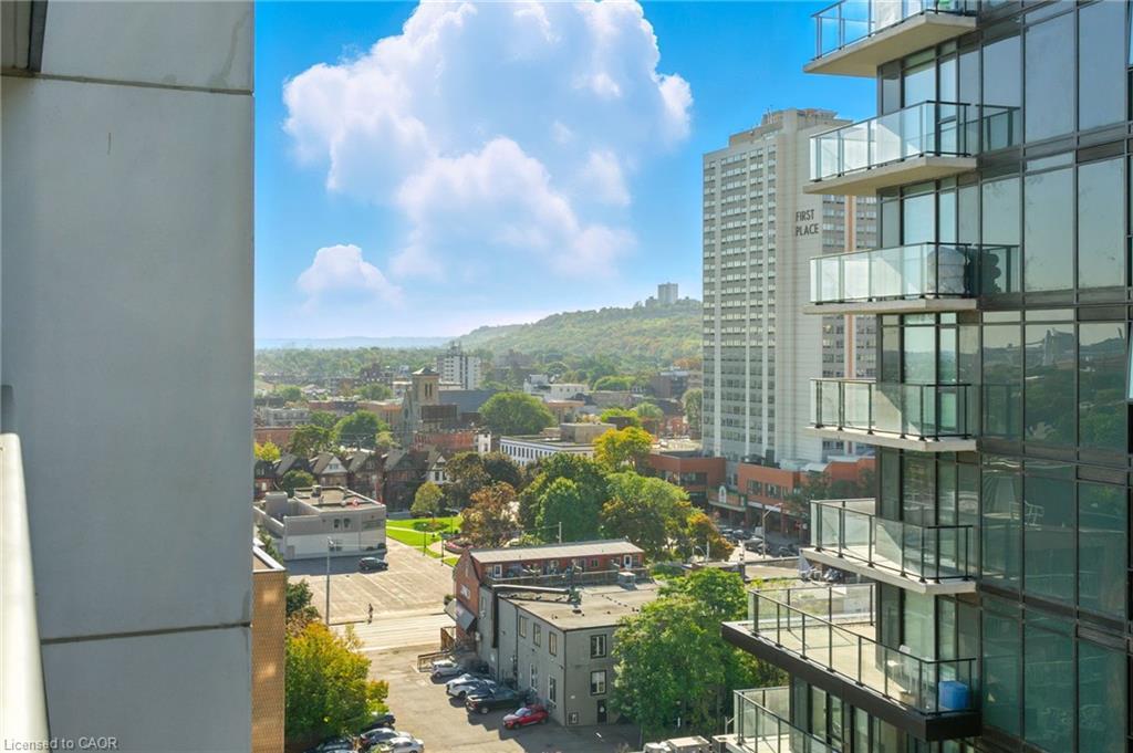 1209-212 King William Street, Hamilton, ON - Outdoor